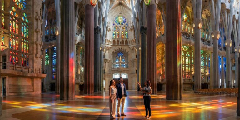 Skip-the-line Gaudí tours Barcelona